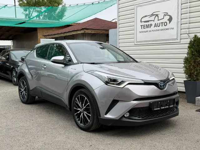 Toyota C-HR, сив, 2018 г. – снимка от автокъщата
