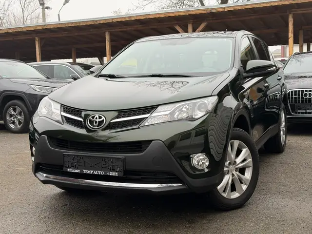 Toyota RAV4, зелен, 2013 г. – снимка от автокъщата