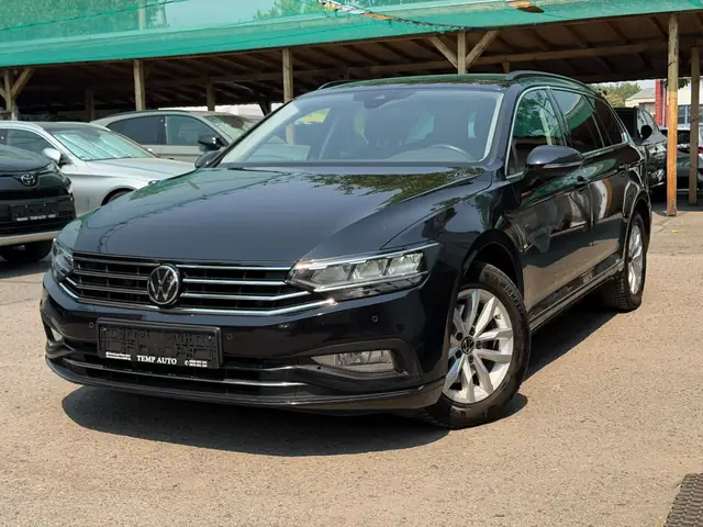 VW Passat, черен, 2022 г. – снимка от автокъщата