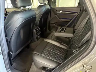 Audi Q5 2018 г., сив – снимка 9