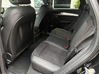 Audi Q5 2019 г., черен, снимка 9