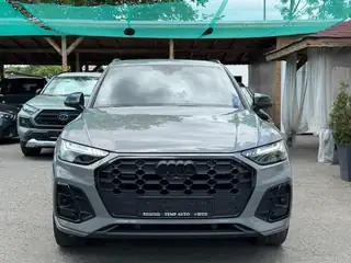 Audi Q5 2021 г., сив, снимка 2