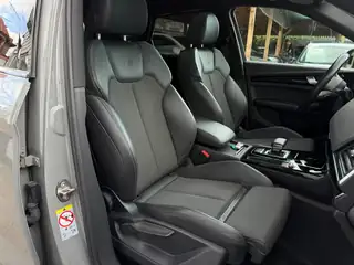 Audi Q5 2021 г., сив, снимка 13