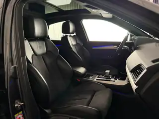 Audi Q5 2021 г., тъмно сив, снимка 17