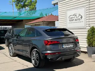 Audi Q5 2021 г., тъмно сив, снимка 5