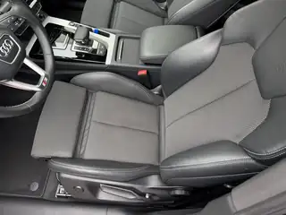 Audi Q5 2022 г., тъмно сив, снимка 9