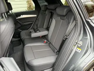 Audi Q5 2022 г., тъмно сив, снимка 10