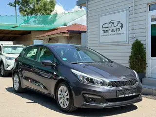 Kia Ceed 2016 г., тъмно сив, снимка 2