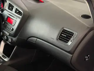 Kia Ceed 2016 г., тъмно сив, снимка 14