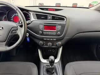 Kia Ceed 2016 г., тъмно сив, снимка 10