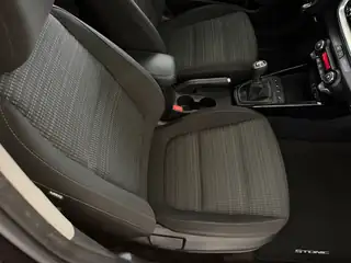 Kia Stonic 2017 г., черен, снимка 15