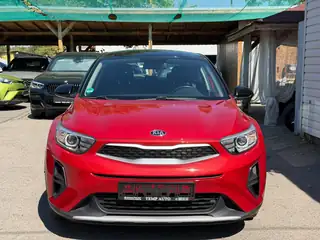 Kia Stonic 2020 г., червен, снимка 2