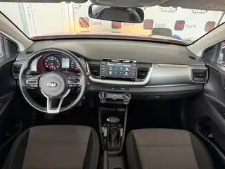 Kia Stonic 2020 г., червен, снимка 10