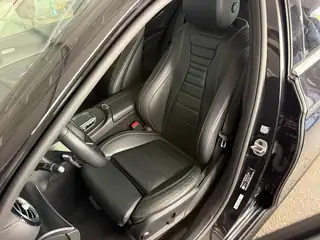 Mercedes-Benz E 220 2022 г., черен, снимка 8