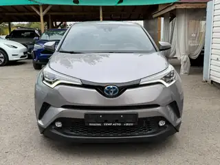 Toyota C-HR 2018 г., сив – снимка 2