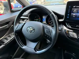Toyota C-HR 2018 г., сив – снимка 12