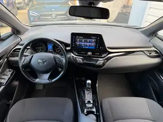Toyota C-HR 2018 г., сив – снимка 10