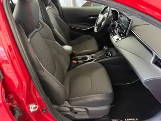 Toyota Corolla 2020 г., червен – снимка 17
