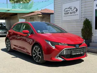 Toyota Corolla 2020 г., червен – снимка 5