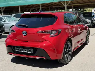 Toyota Corolla 2020 г., червен – снимка 6