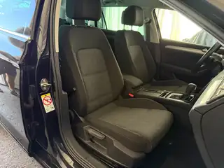 VW Passat 2022 г., черен, снимка 12