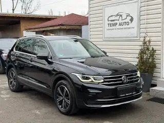 VW Tiguan 2022 г., черен – снимка 3